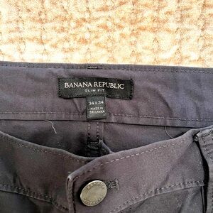 Banana Republic Slim Fit Pants - Charcoal